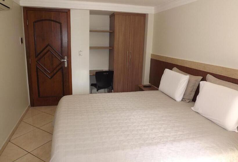 בית מלון כפרי Alfa Plaza