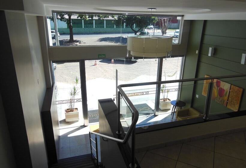 בית מלון כפרי Alfa Plaza