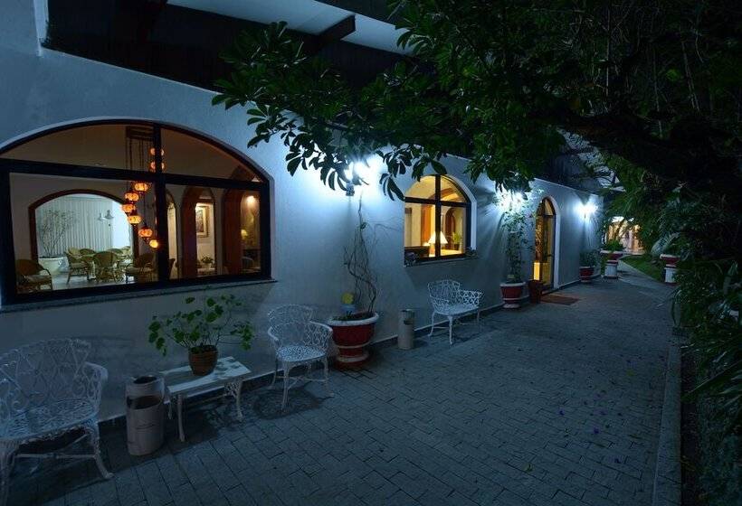 Отель Biazi Paradise