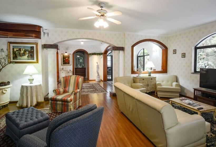 Отель Biazi Paradise