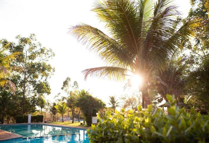 هتل Fazenda Bonjuá