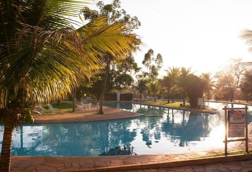 هتل Fazenda Bonjuá