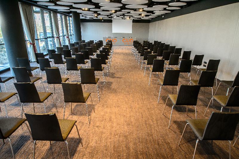 هتل Crowne Plaza Podgorica, An Ihg