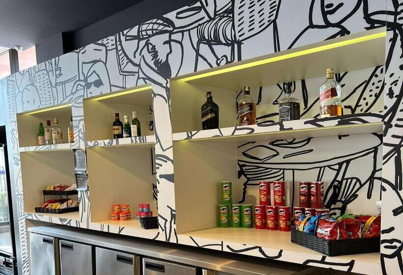 בית מלון כפרי Ibis Catalao