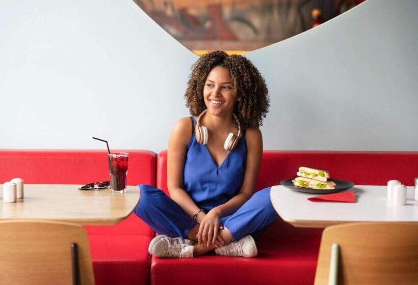 בית מלון כפרי Ibis Catalao