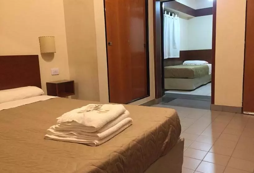 هتل Nuevo Camino