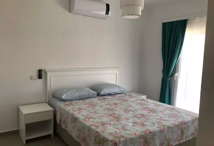Ibak Sunny Houses