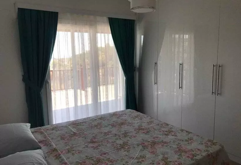 Ibak Sunny Houses