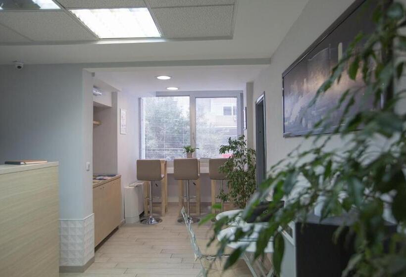 تختخواب و صبحانه 7 Hills Rooms