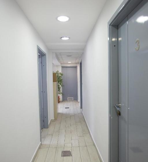 تختخواب و صبحانه 7 Hills Rooms