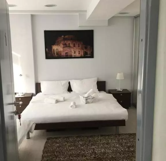 تختخواب و صبحانه 7 Hills Rooms