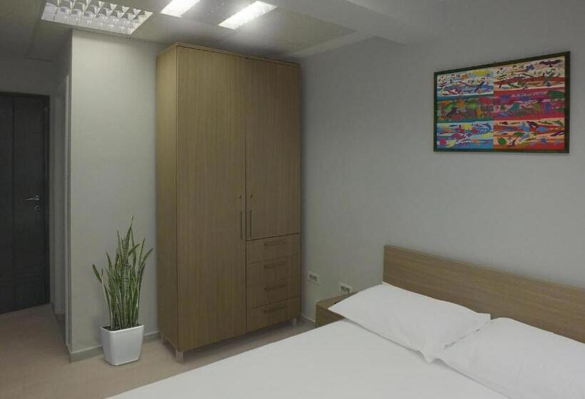 تختخواب و صبحانه 7 Hills Rooms