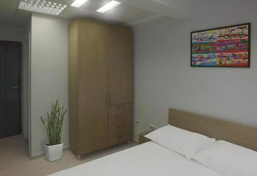 تختخواب و صبحانه 7 Hills Rooms