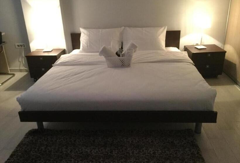 تختخواب و صبحانه 7 Hills Rooms