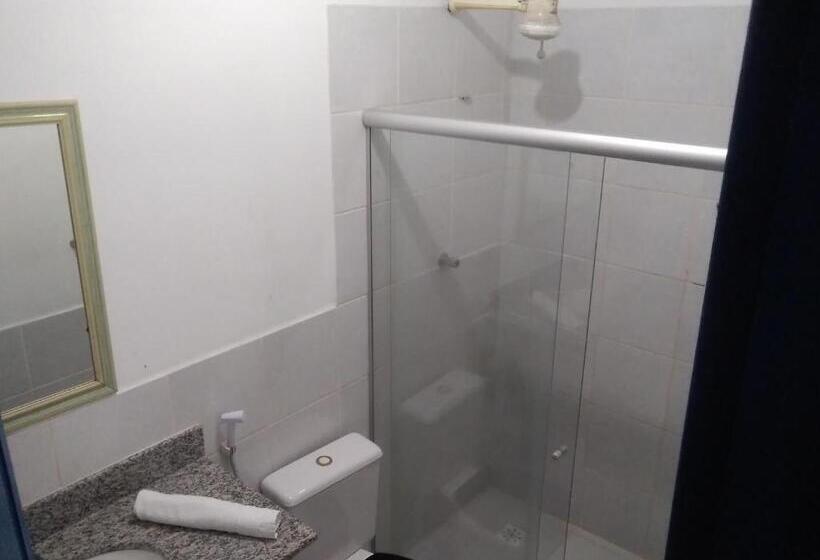 تختخواب و صبحانه Hospedaria Cosanostra