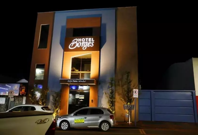 ホテル Borges