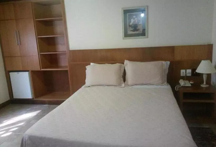 Hotelli Girassol