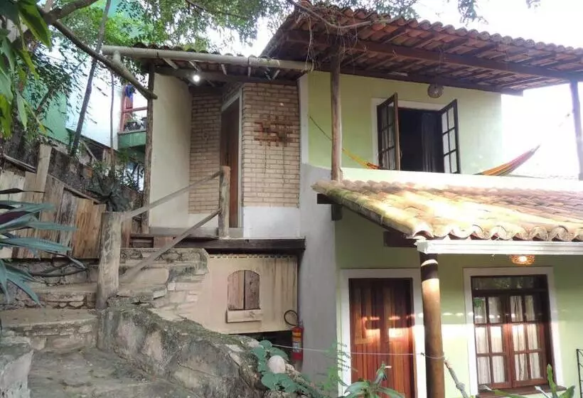 Aamiaismajoitus (B&B) Canto Verde Pousada