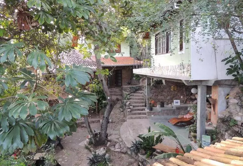 Aamiaismajoitus (B&B) Canto Verde Pousada