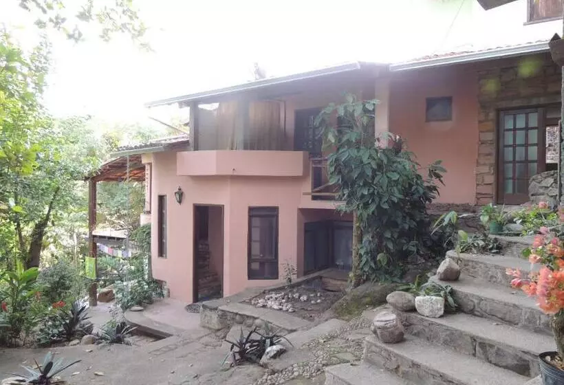 Aamiaismajoitus (B&B) Canto Verde Pousada