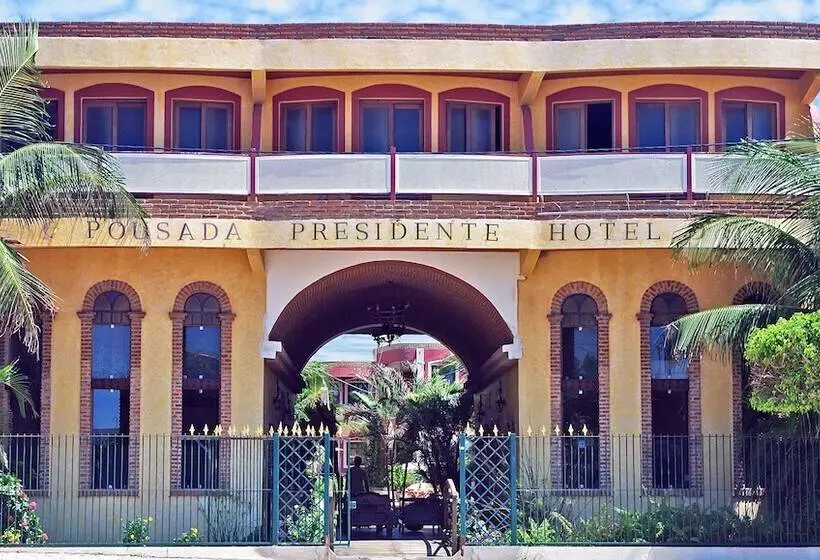 ホテル Pousada Presidente