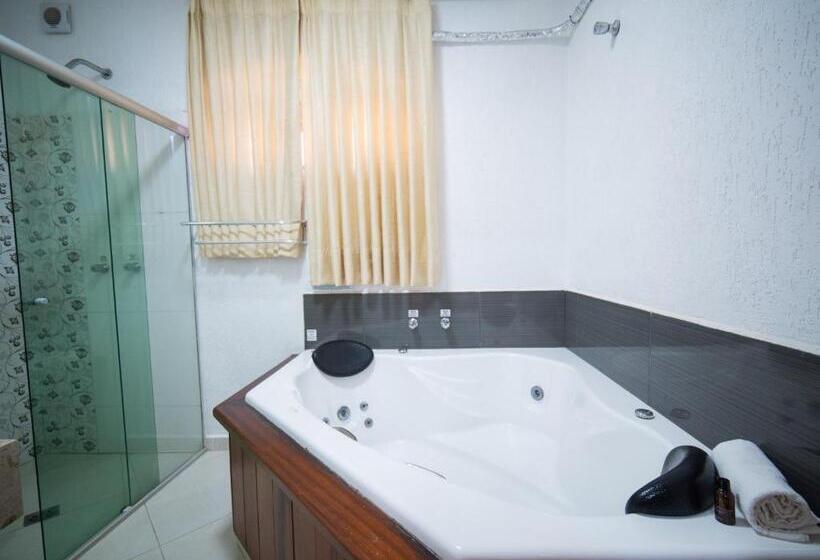 Отель Pousada Suiça Mineira Centro