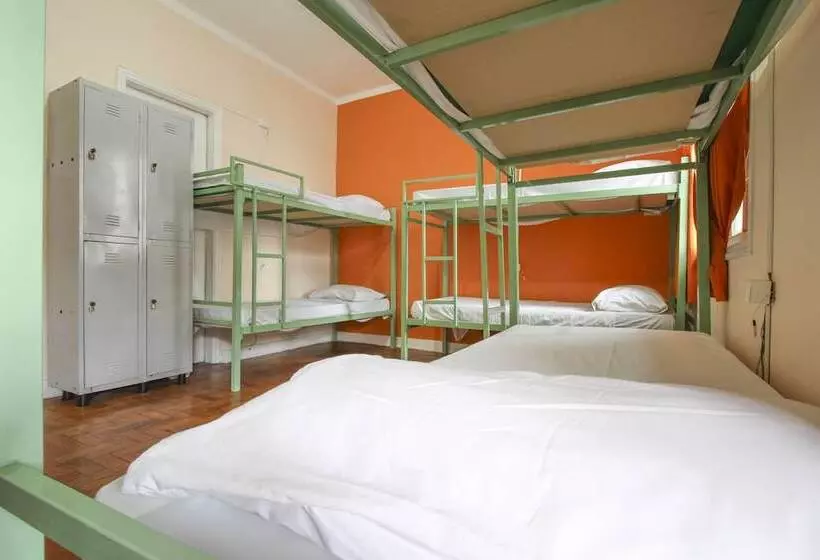 Hotelli Santos Hostel