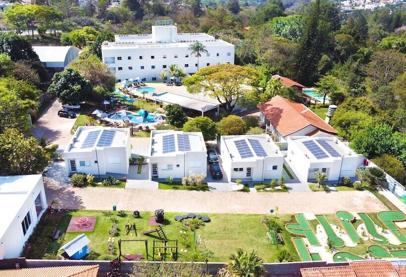 בית מלון כפרי Valinhos Plaza