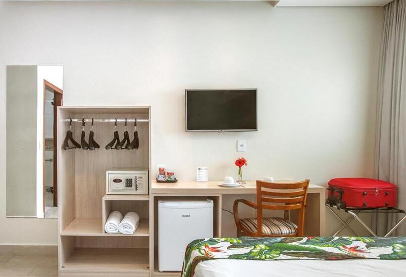 בית מלון כפרי Valinhos Plaza