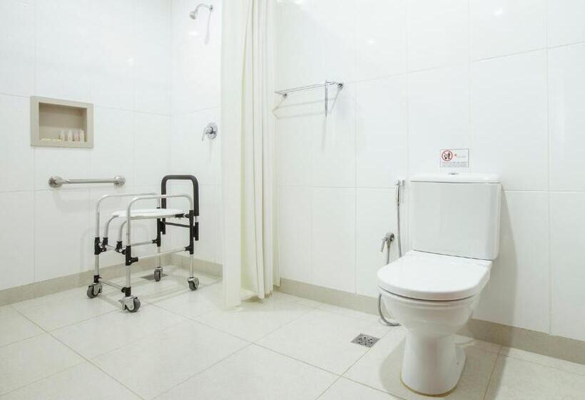 בית מלון כפרי Valinhos Plaza