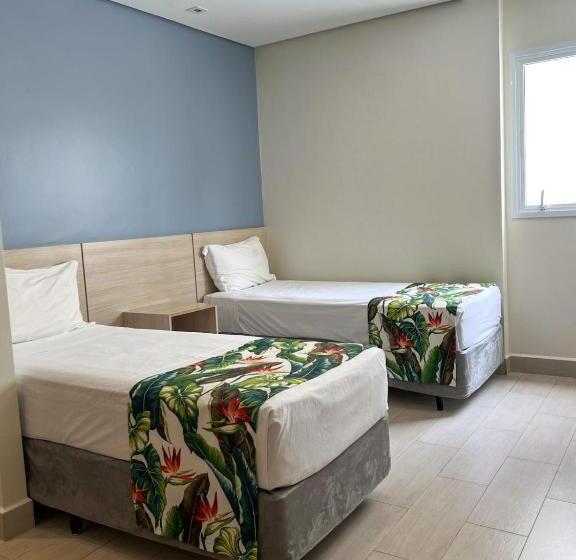 בית מלון כפרי Valinhos Plaza