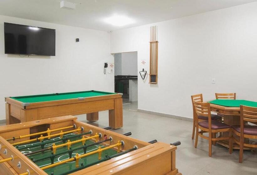 בית מלון כפרי Valinhos Plaza