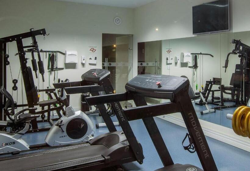 בית מלון כפרי Valinhos Plaza