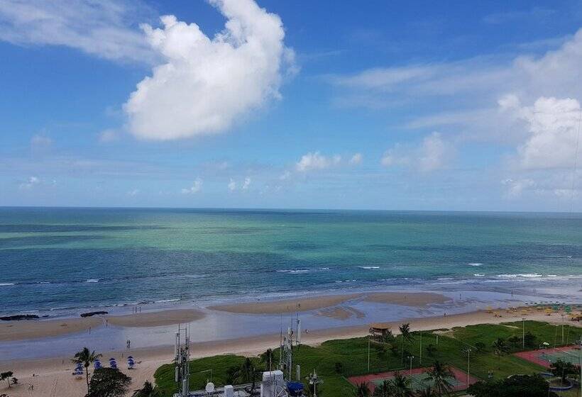 Studio Everest Flats