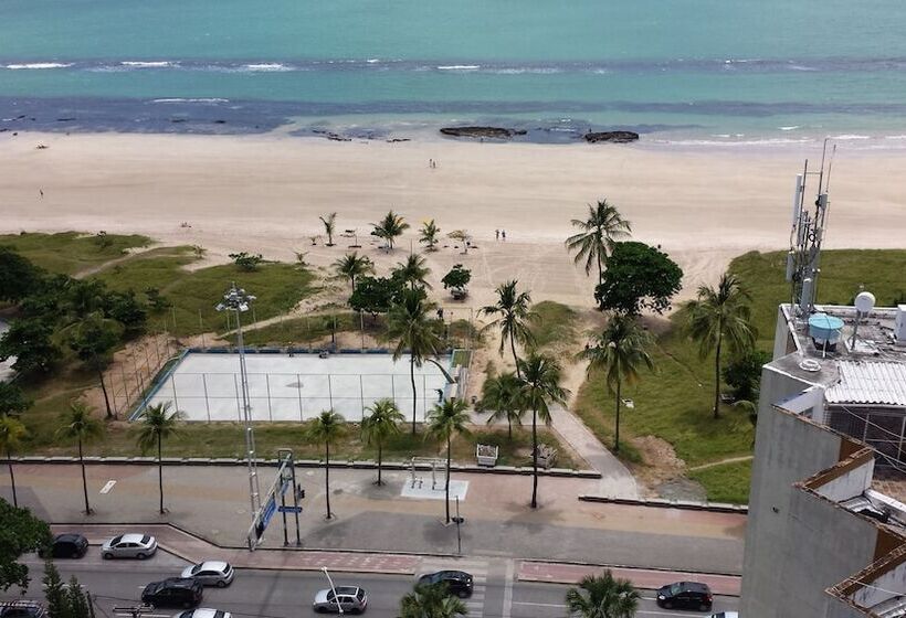 Studio Everest Flats