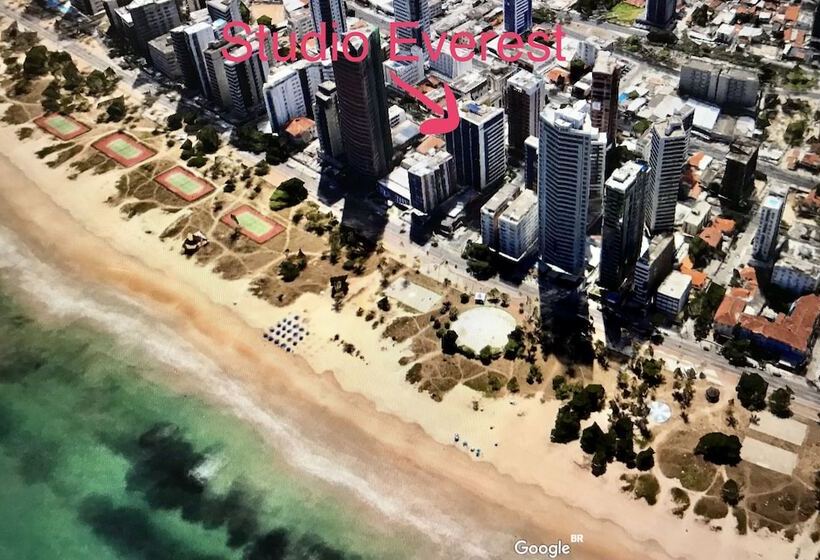 Studio Everest Flats