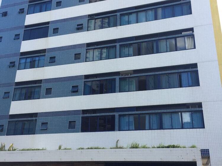 Studio Everest Flats