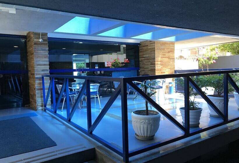 Studio Everest Flats