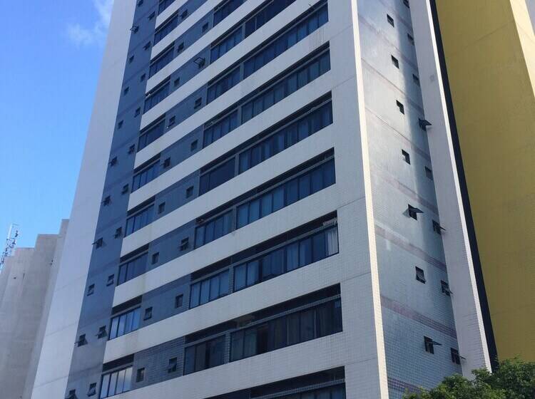 Studio Everest Flats