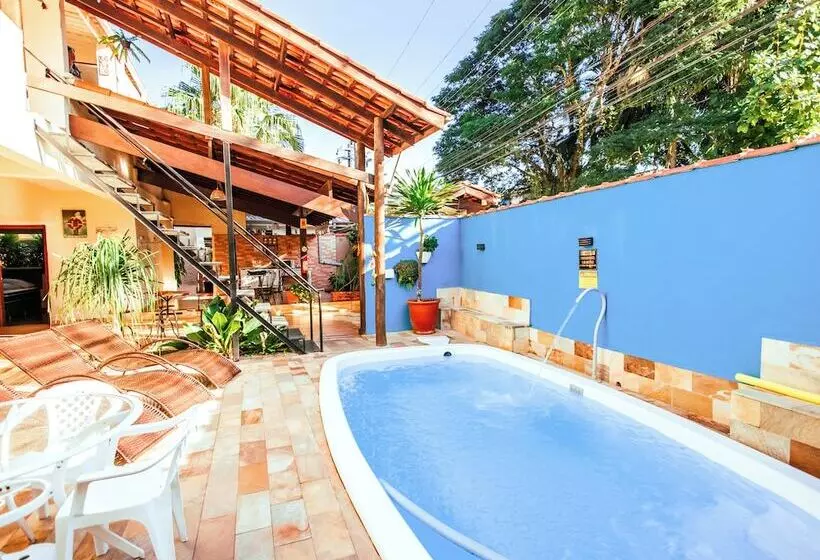 ユースホステル Velinn Pousada Praia Do Pereque