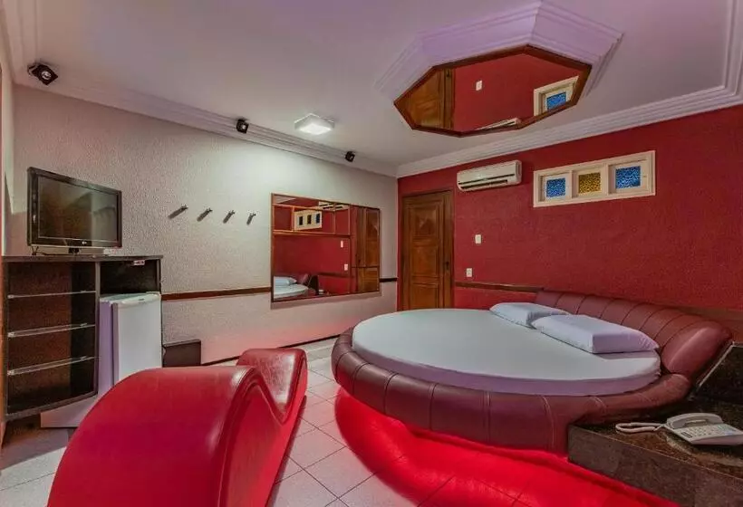 Dreams Motel