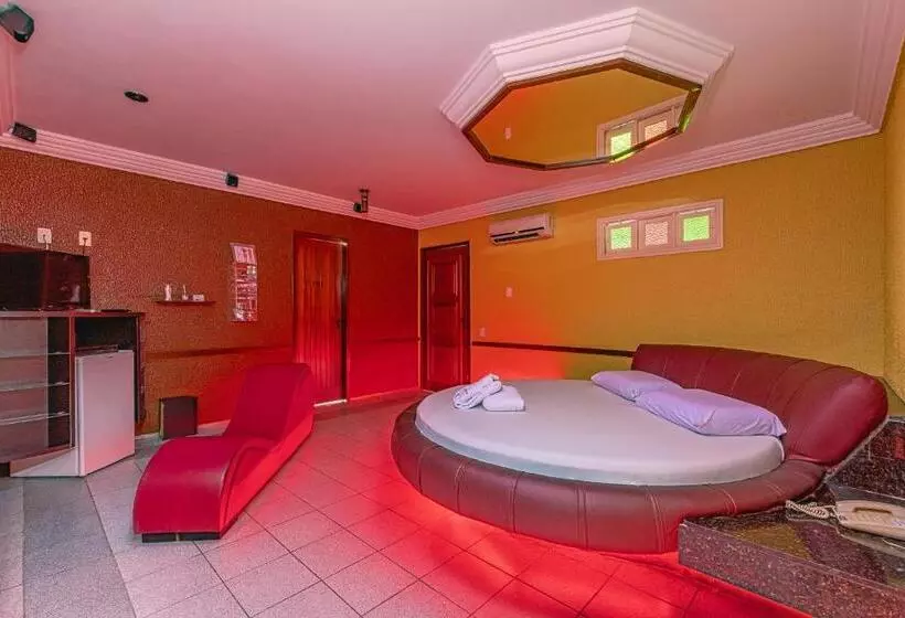 Dreams Motel