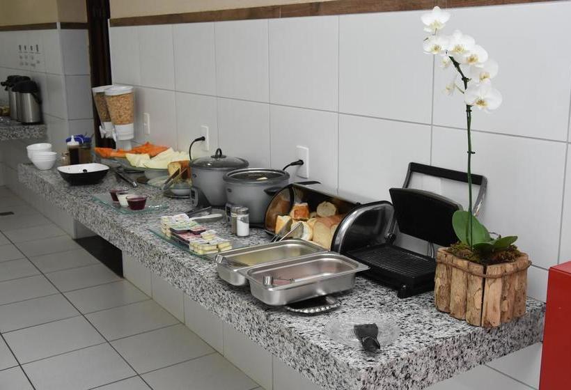 Отель Greenvile Barão