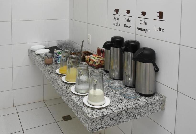 Отель Greenvile Barão