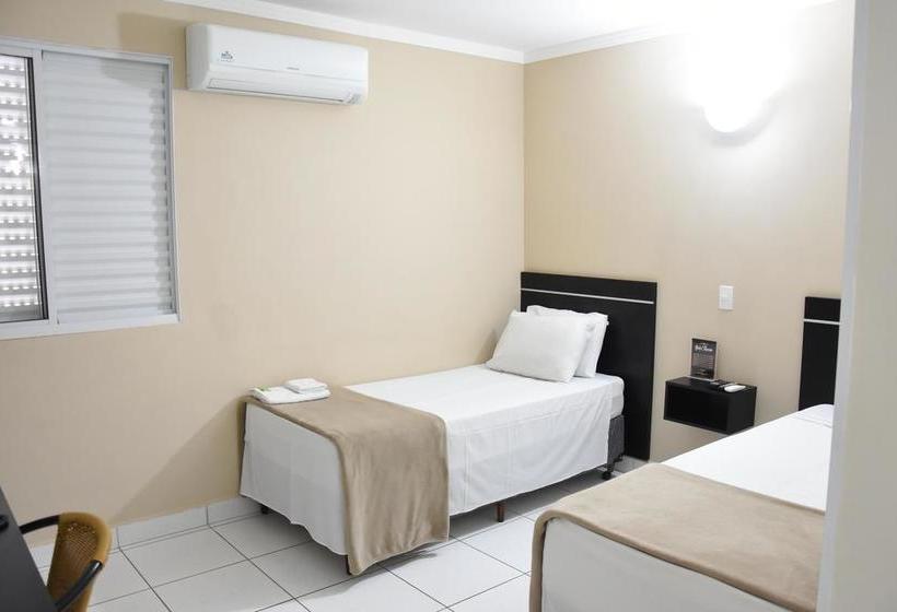 Отель Greenvile Barão