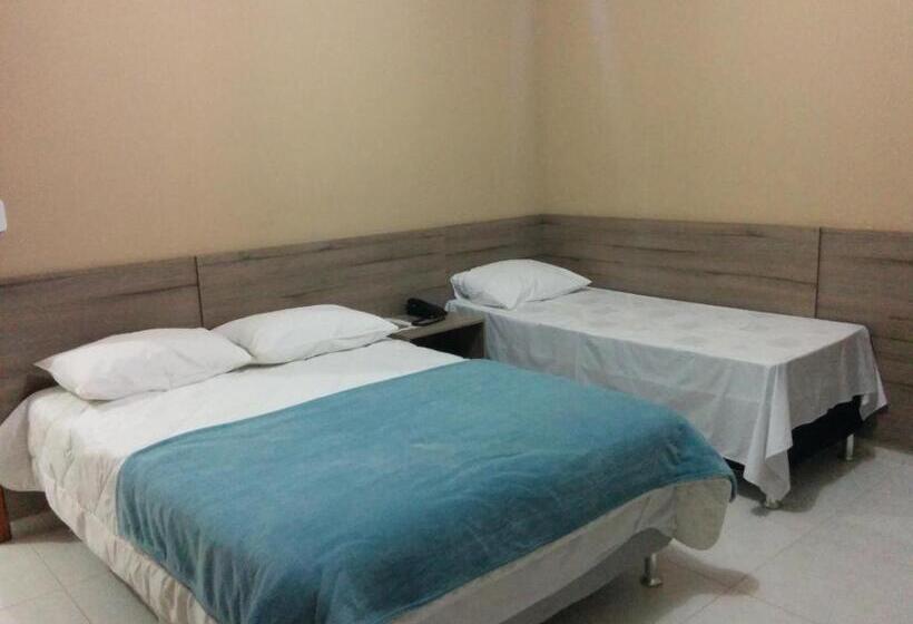 호텔 Conquista Palace