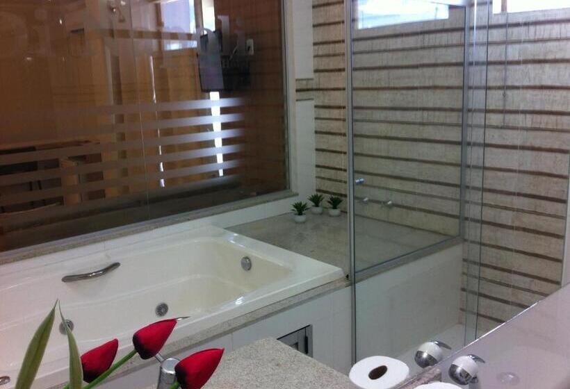 فندق Di Napoli Plaza