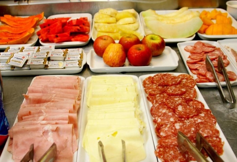 ホテル Mara Turismo