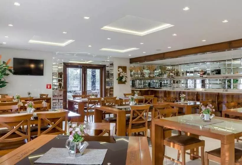 Hotelli Pousada D Biagy Premium