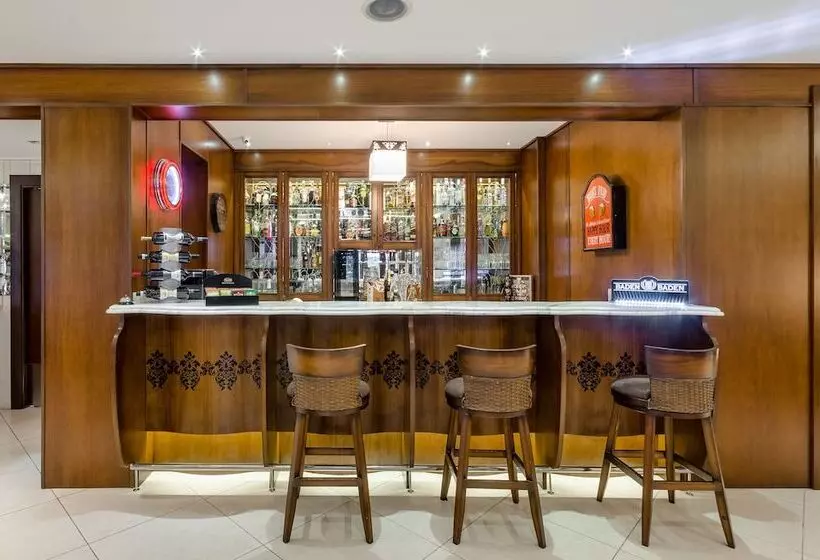 Hotelli Pousada D Biagy Premium